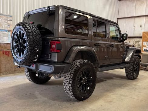 Used 2021 Jeep Wrangler Unlimited Sahara w/ Cold Weather Group image 2