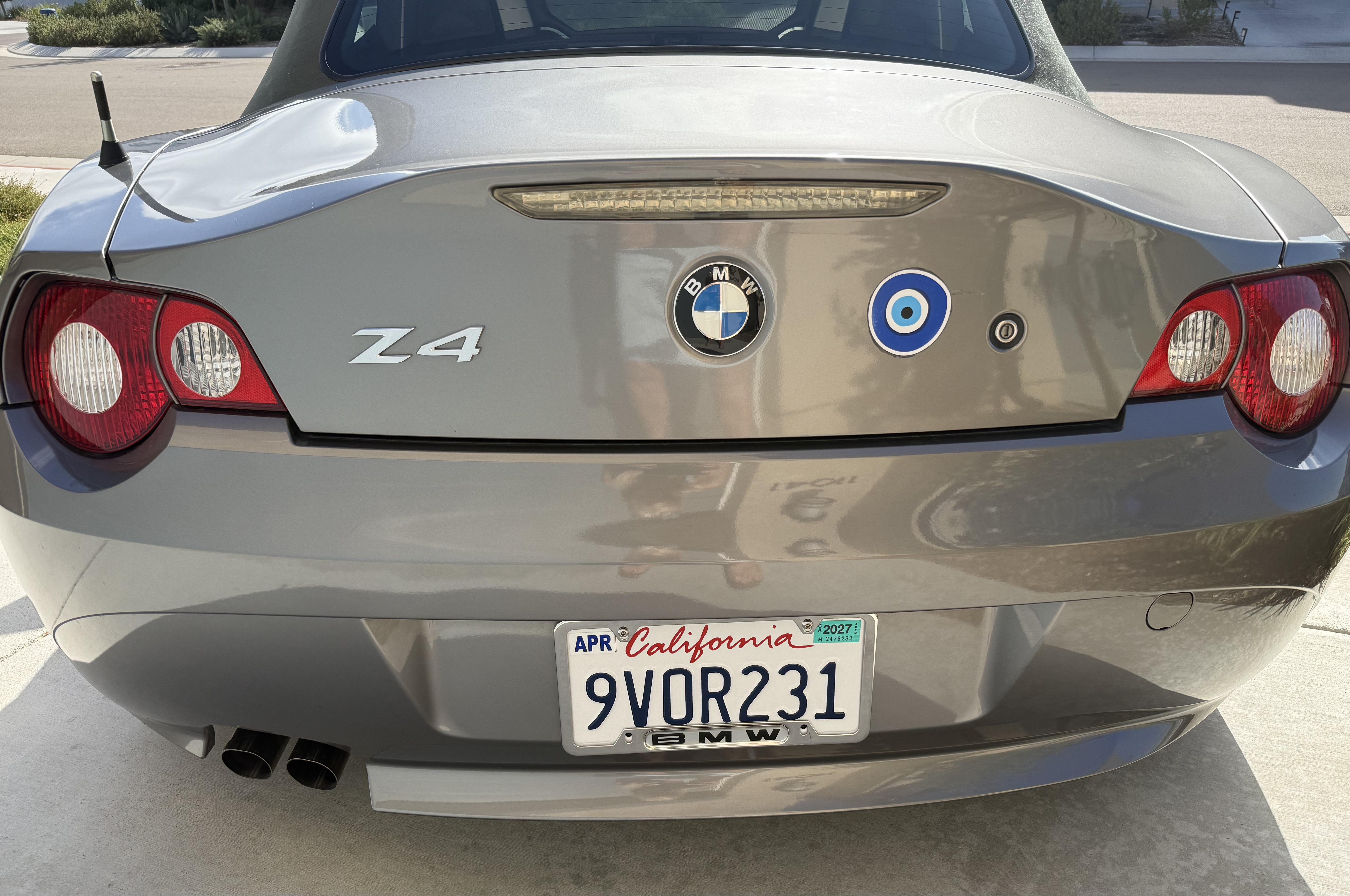 Used 2005 BMW Z4 2.5i RWD image 4
