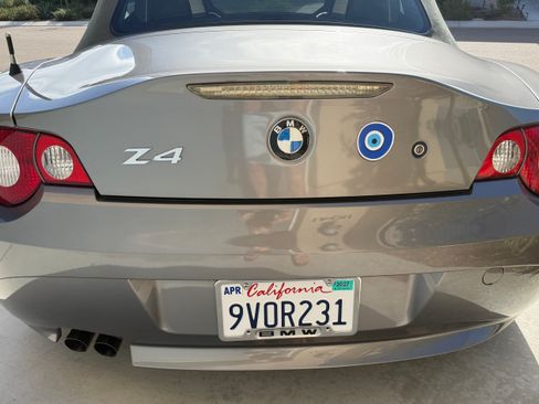 Used 2005 BMW Z4 2.5i RWD image 4
