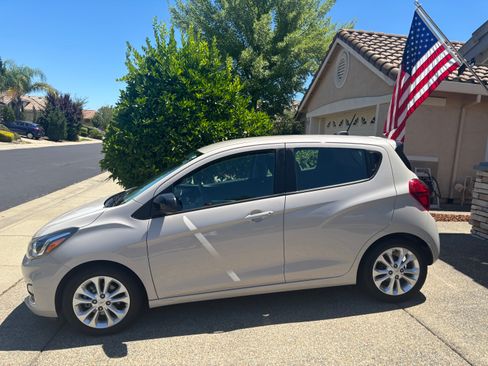 Used 2021 Chevrolet Spark LT FWD image 4