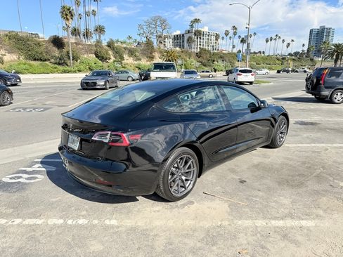 Used 2022 Tesla Model 3 Standard Sedan 4D image 9