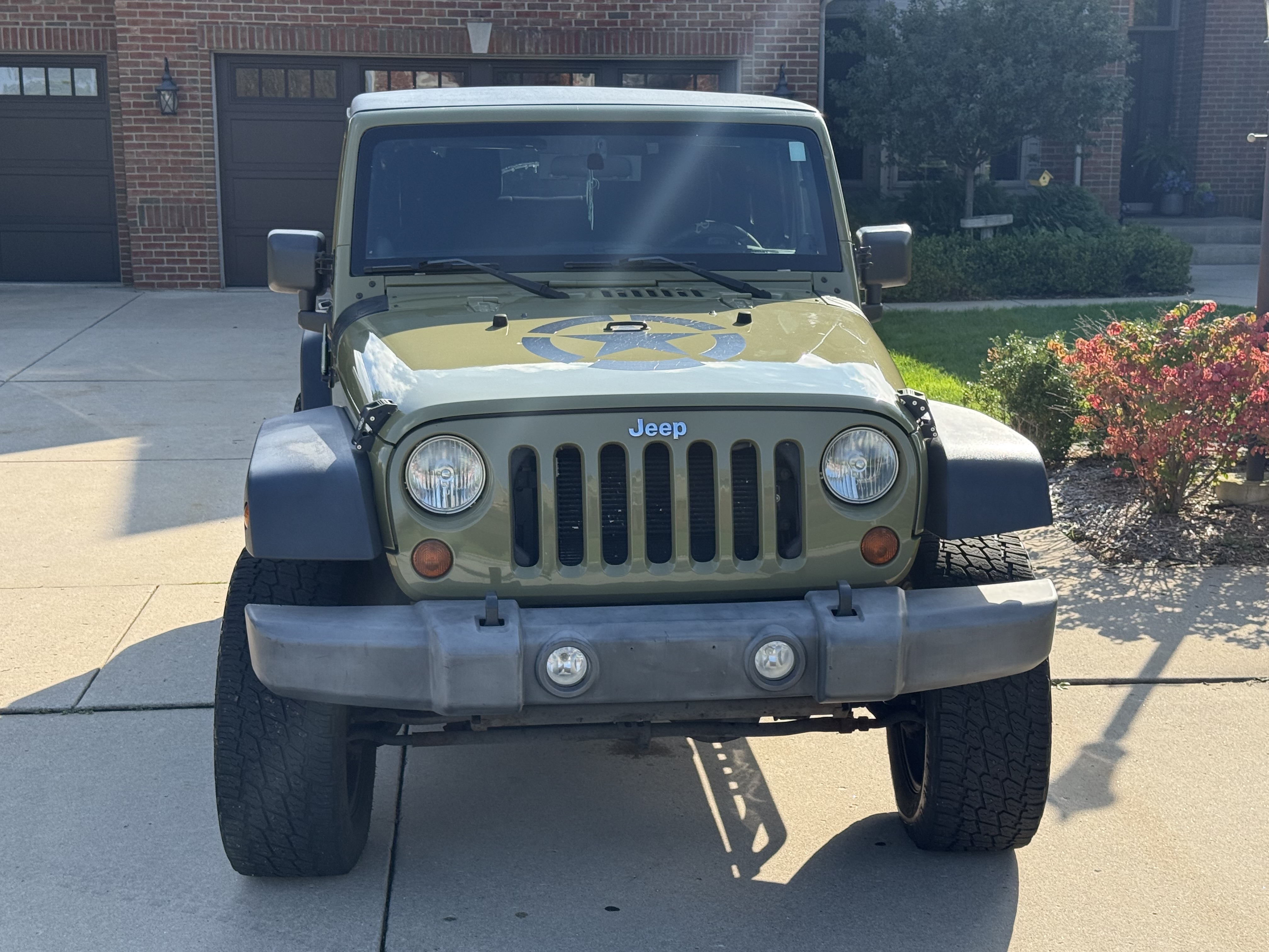 Used 2013 Jeep Wrangler Sport w/ Connectivity Group AWD/4WD image 5