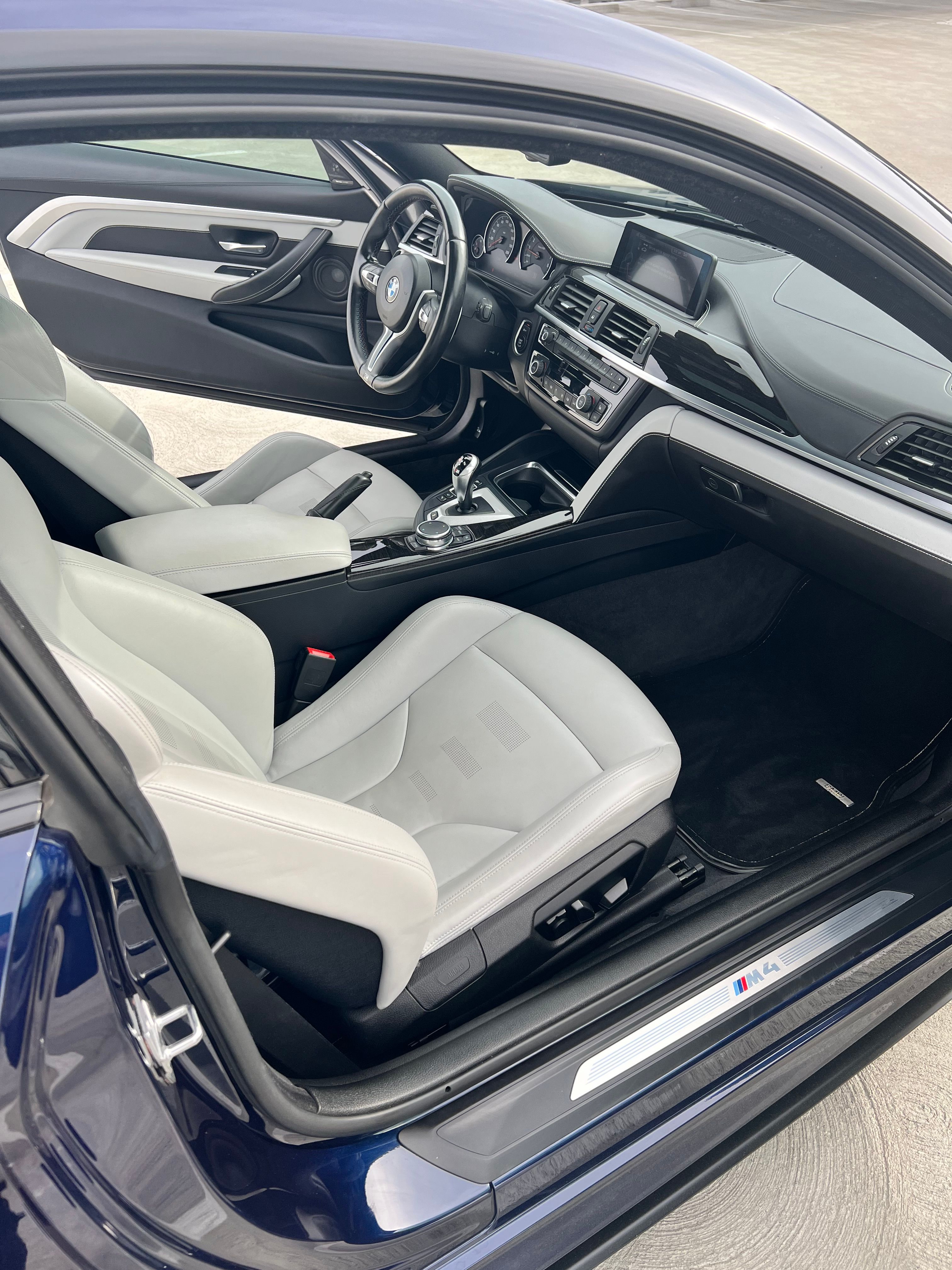 Used 2015 BMW M4 Coupe RWD image 6
