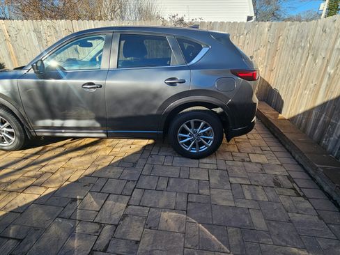 Used 2025 MAZDA CX-5 AWD 2.5 S w/ Preferred Package image 4