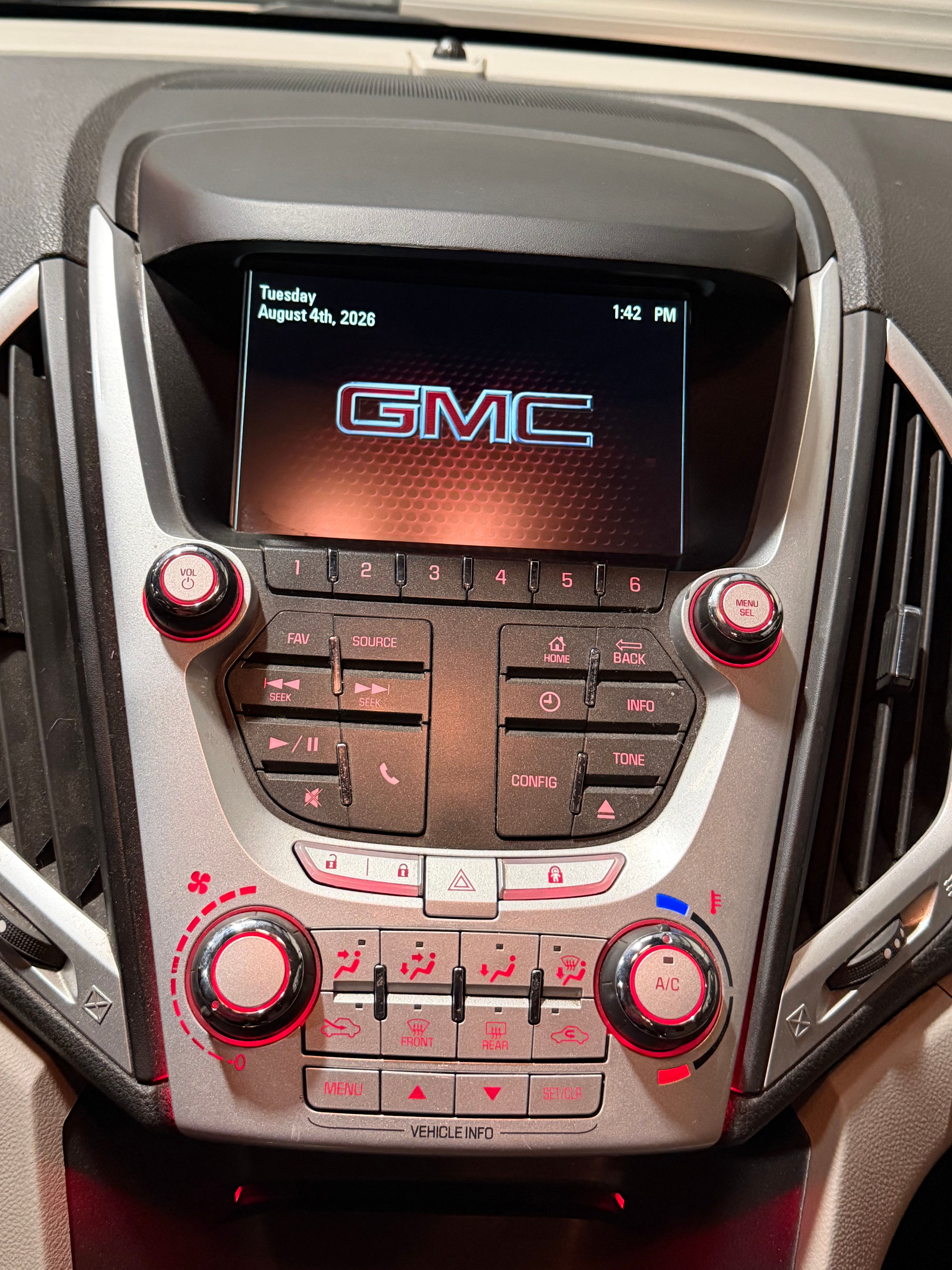 Used 2014 GMC Terrain SLE FWD image 23
