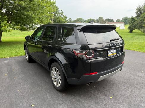 Used 2016 Land Rover Discovery Sport HSE AWD/4WD image 4