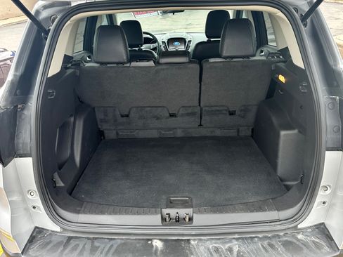 Used 2019 Ford Escape SE image 1