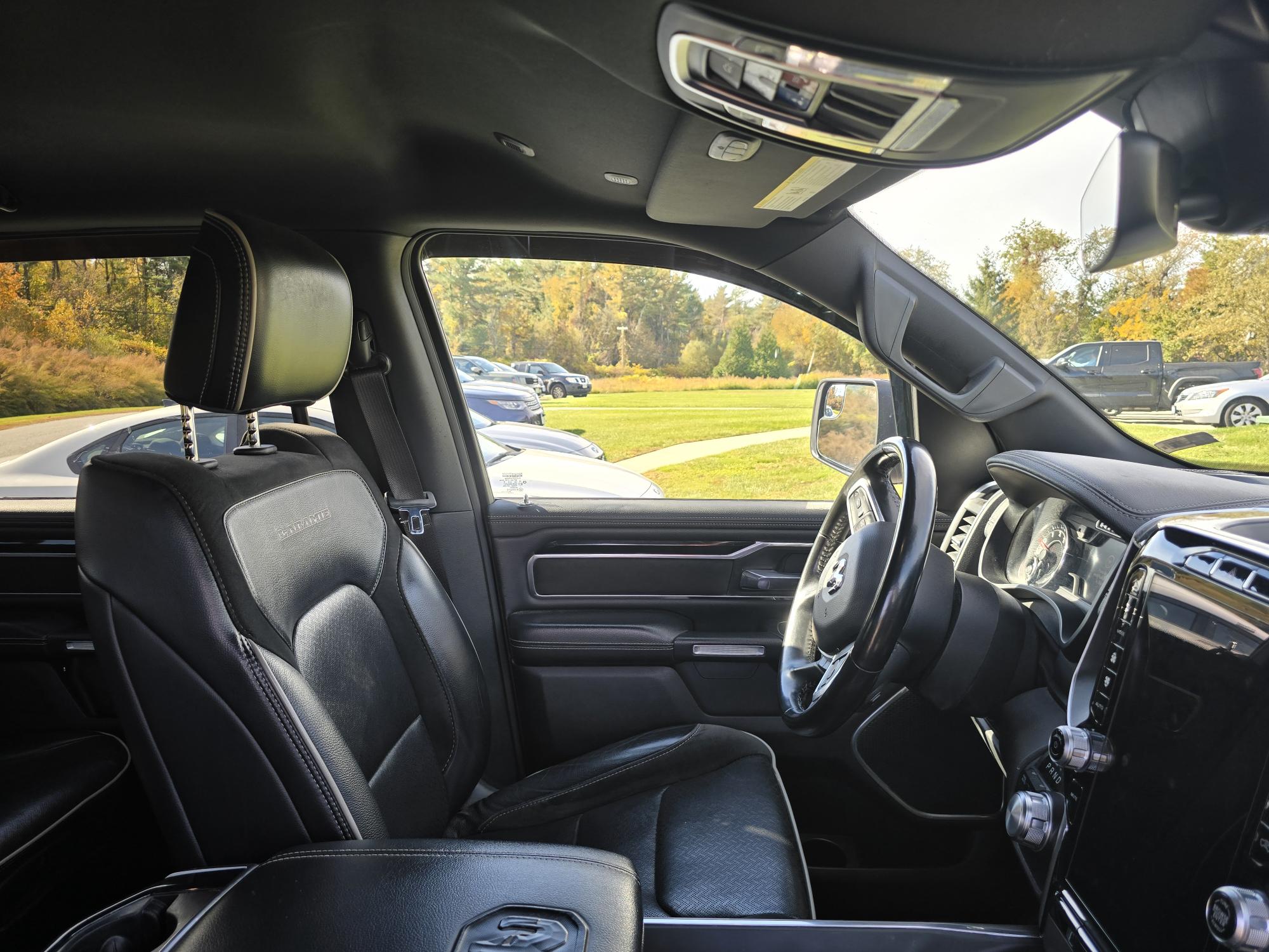 Used 2021 RAM 1500 Laramie w/ Sport Appearance Package AWD/4WD image 10