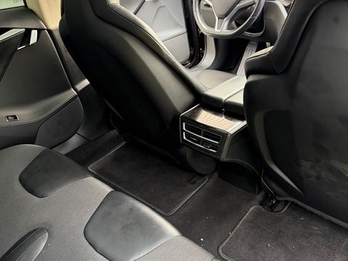 Used 2014 Tesla Model S 60 image 11