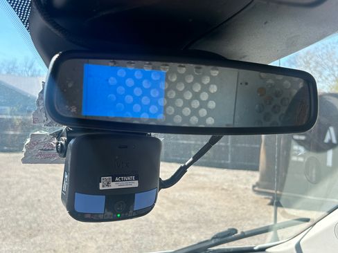 Used 2016 Ford Transit 250 130 Low Roof w/ Exterior Upgrade Package image 9