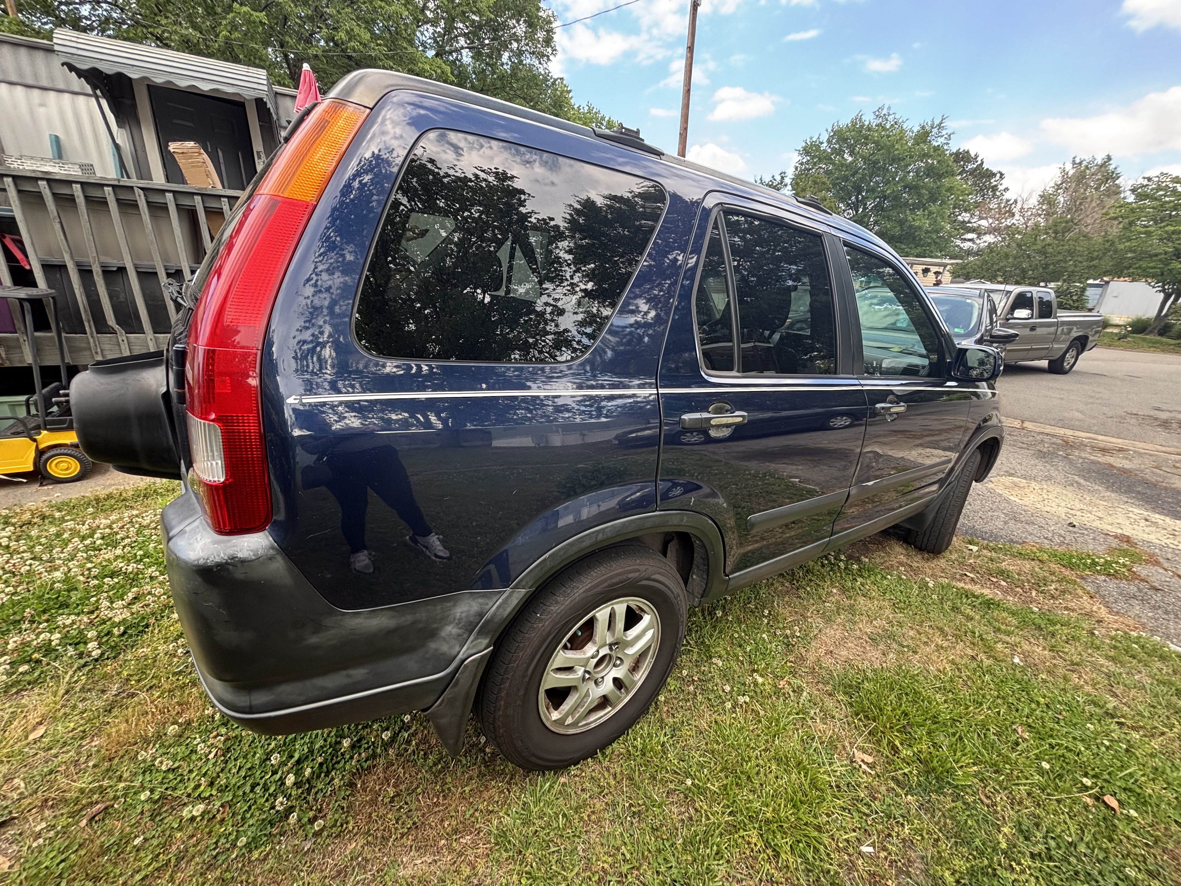 Used 2004 Honda CR-V EX image 2