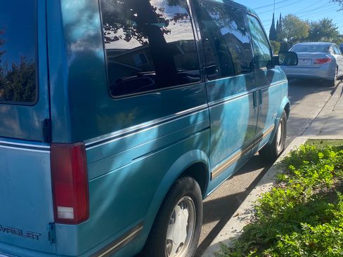 Used 1996 Chevrolet Astro Passenger image 12