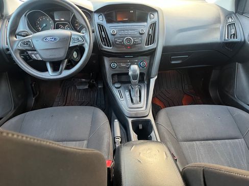 Used 2018 Ford Focus SE image 4