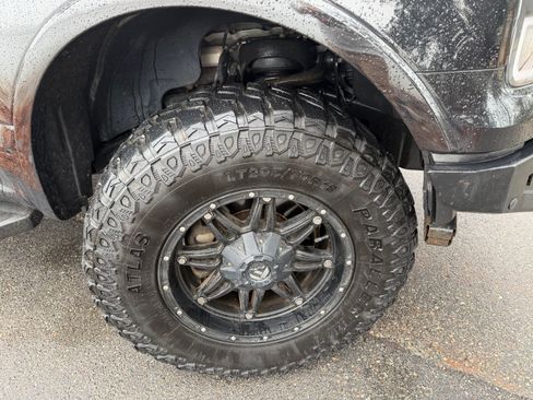 Used 2016 Ford F150 Lariat image 19