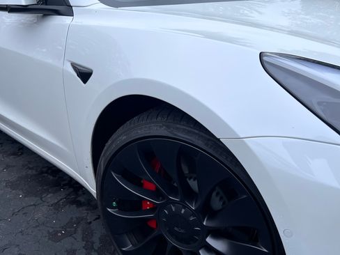 Used 2021 Tesla Model 3 Performance image 2
