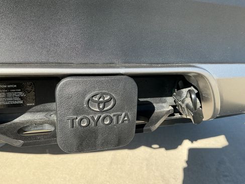 Used 2025 Toyota Grand Highlander AWD image 16