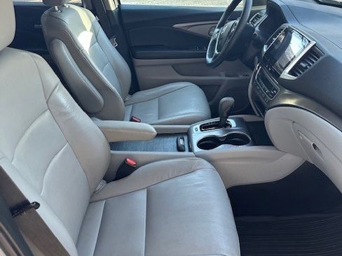 Used 2016 Honda Pilot EX-L image 8