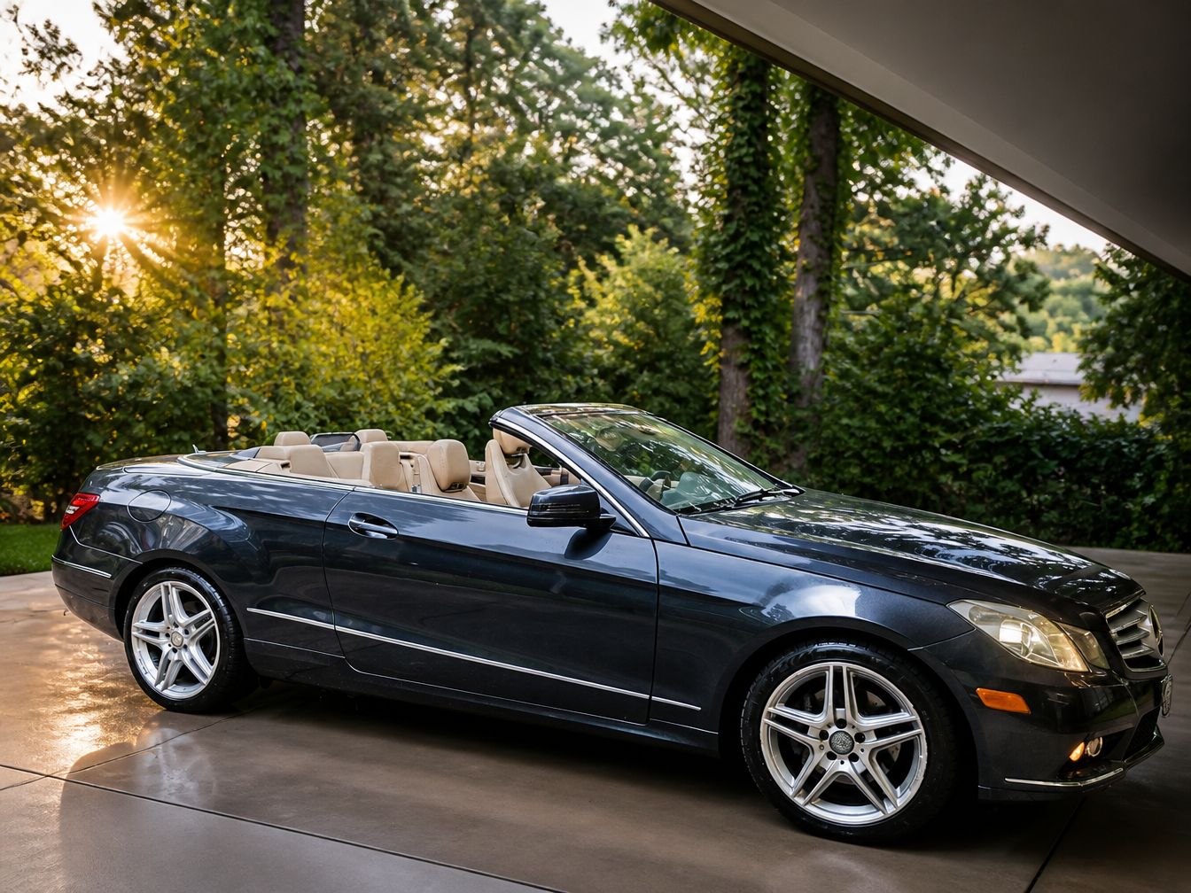 Used 2011 Mercedes-Benz E 350 Cabriolet image 1