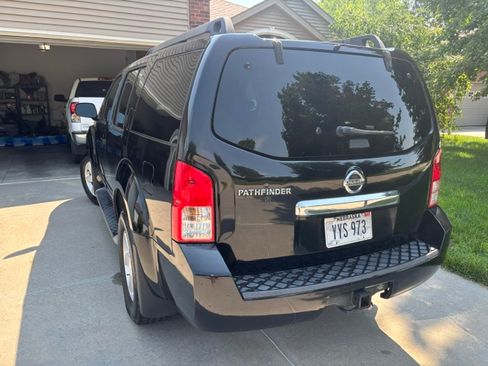 Used 2012 Nissan Pathfinder SV AWD/4WD image 9