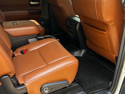 Used 2015 Toyota Sequoia Platinum AWD/4WD image 10
