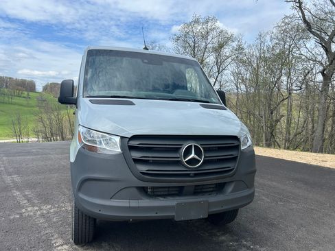 Used 2024 Mercedes-Benz Sprinter 2500 image 1