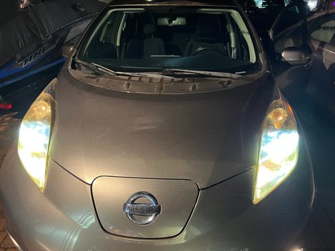 Used 2015 Nissan Leaf SV w/ LED & Quick Charge Package image 20