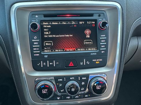 Used 2015 GMC Acadia Denali image 13