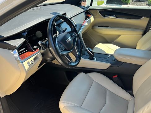 Used 2019 Cadillac XT5 Luxury FWD image 9