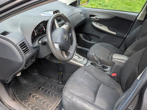 Used 2012 Toyota Corolla S FWD image 12