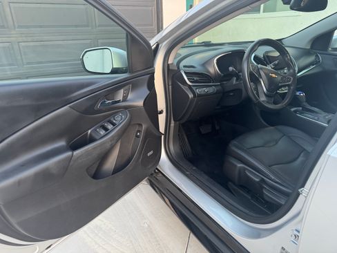 Used 2016 Chevrolet Volt Premier w/ Driver Confidence Package image 16