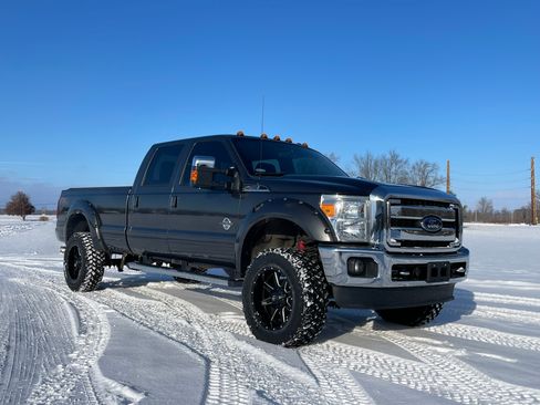 Used 2016 Ford F250 Lariat w/ Lariat Ultimate Package image 9