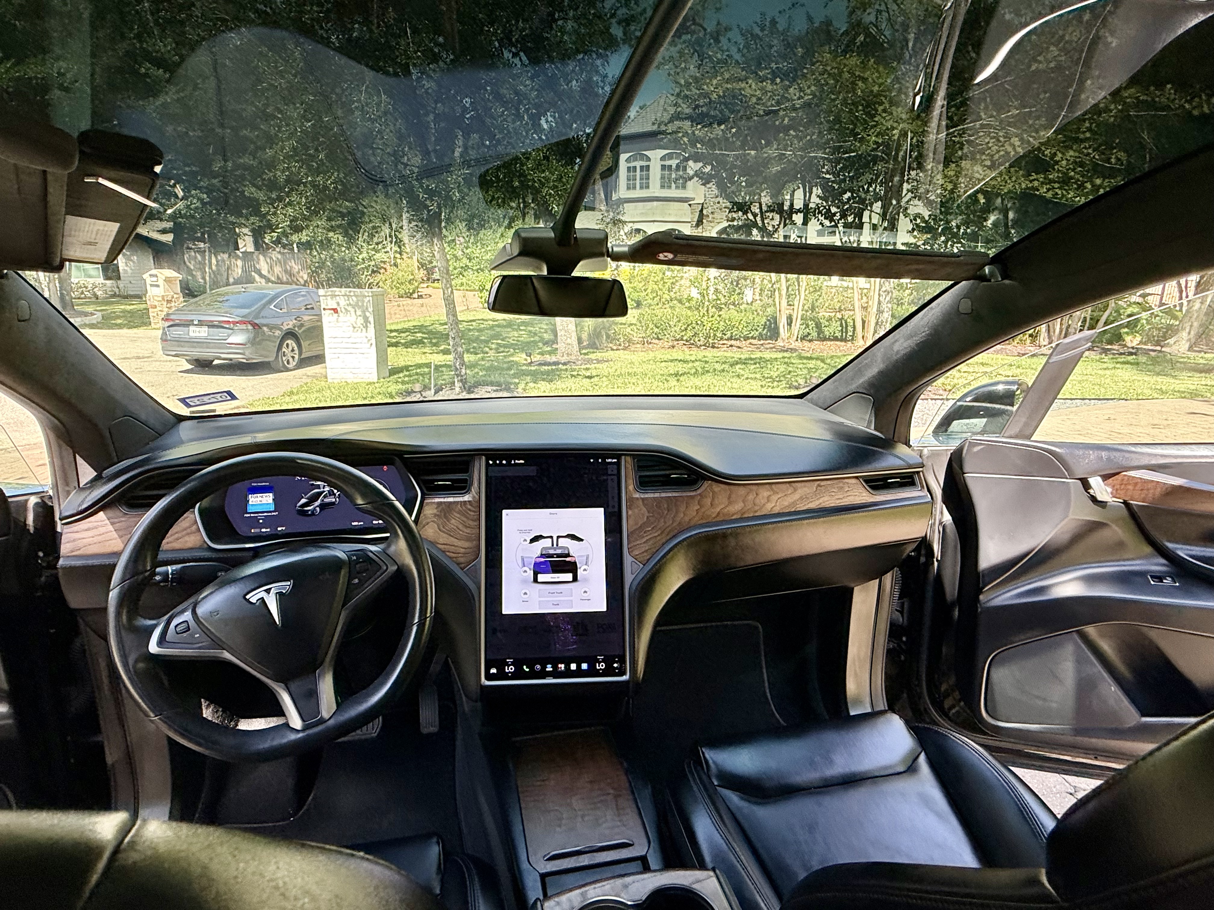 Used 2020 Tesla Model X Long Range AWD/4WD image 6