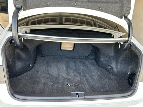 Used 2014 Lexus ES 350 w/ Premium Package FWD image 13
