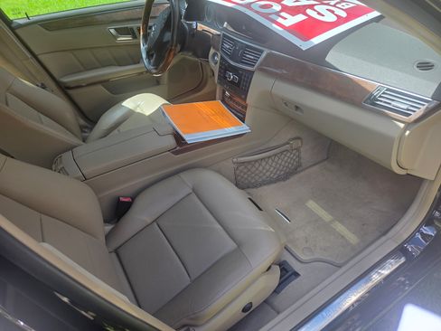 Used 2013 Mercedes-Benz E 350 BlueTEC Sedan image 11