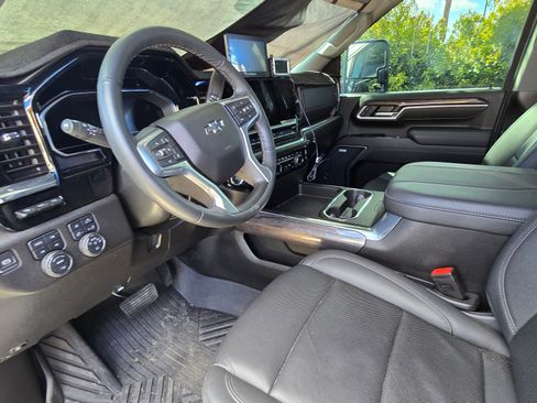 Used 2025 Chevrolet Silverado 3500 LTZ w/ Trail Boss Package image 10