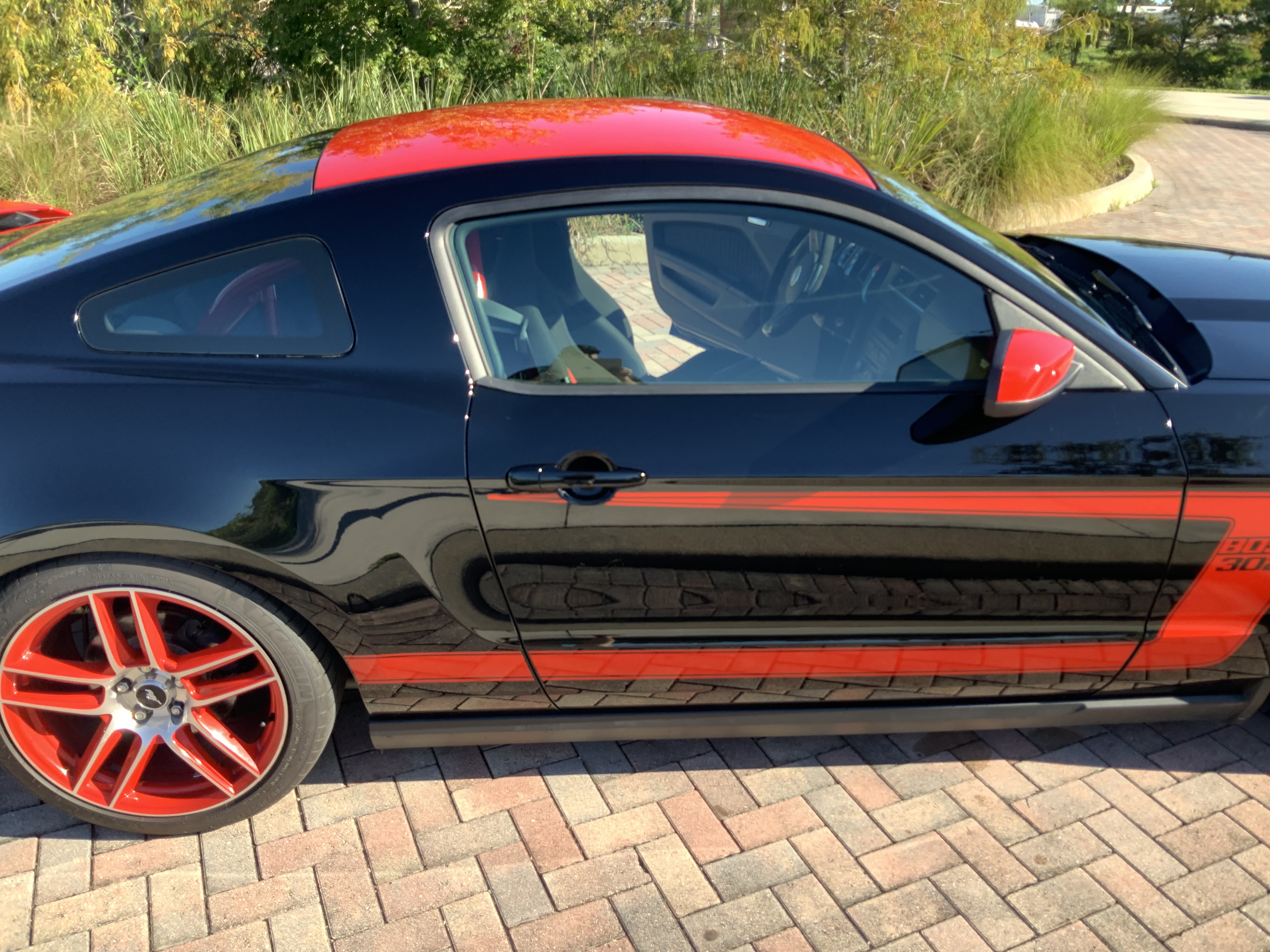 Used 2012 Ford Mustang Boss 302 RWD image 9