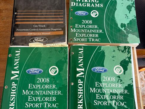 Used 2008 Ford Explorer Sport Trac XLT image 8