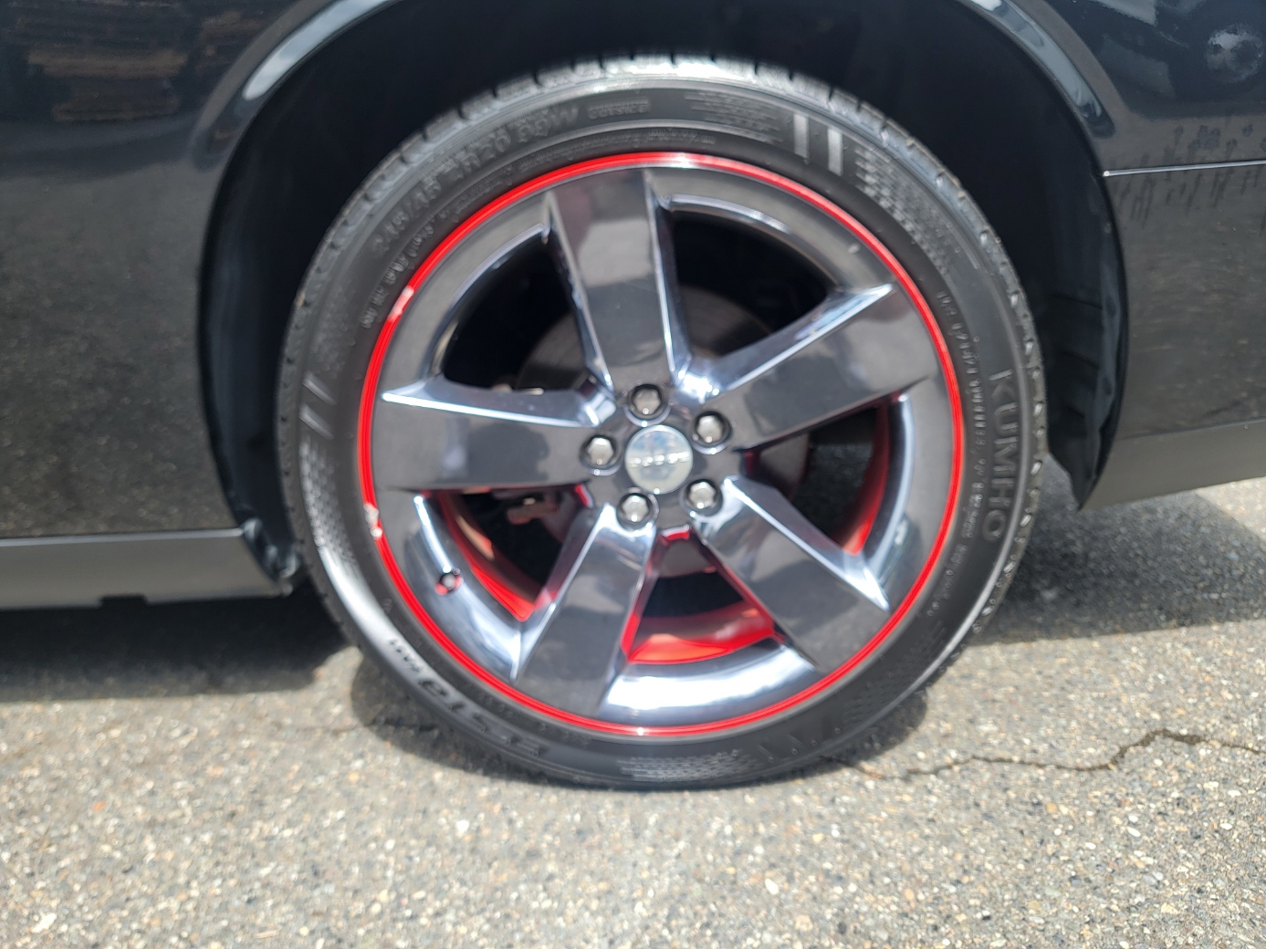 Used 2013 Dodge Challenger SXT RWD image 13