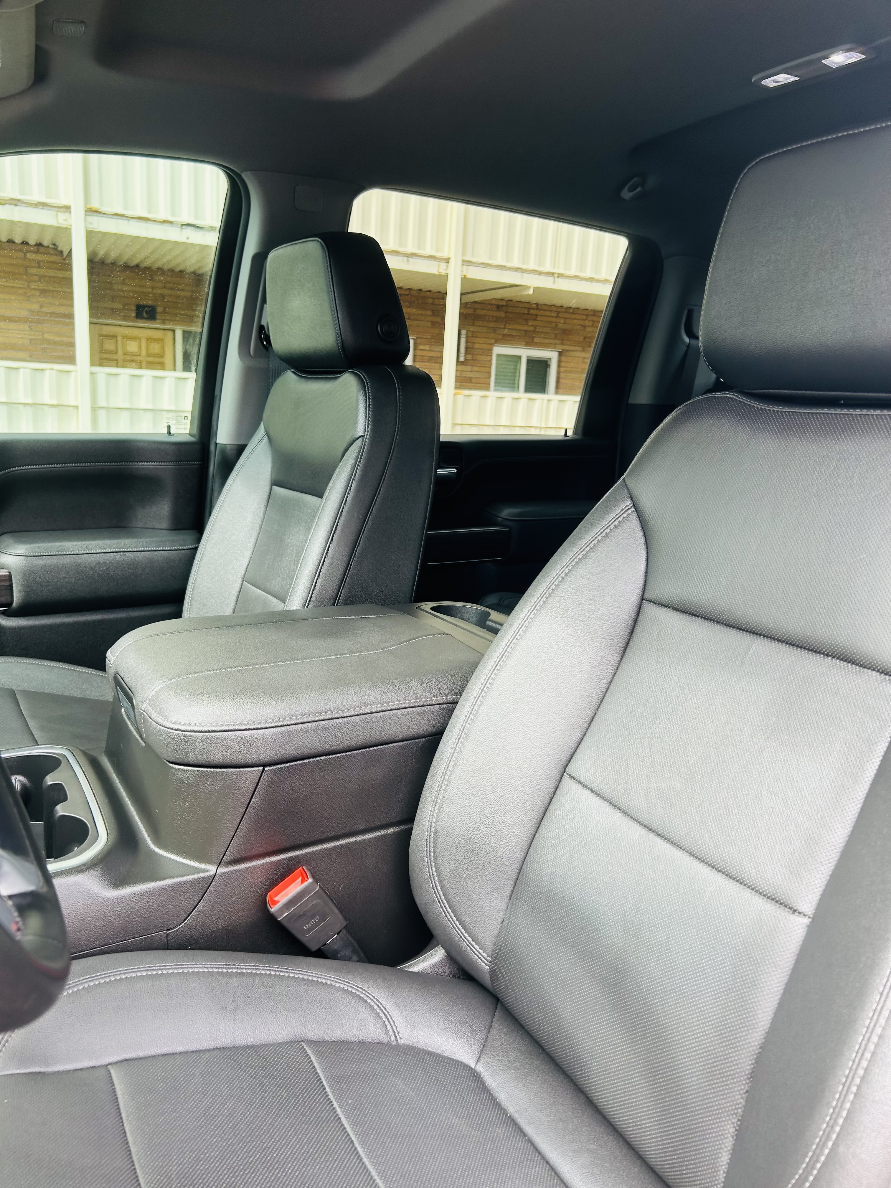 Used 2023 Chevrolet Silverado 2500 LTZ w/ LTZ Premium Package AWD/4WD image 12