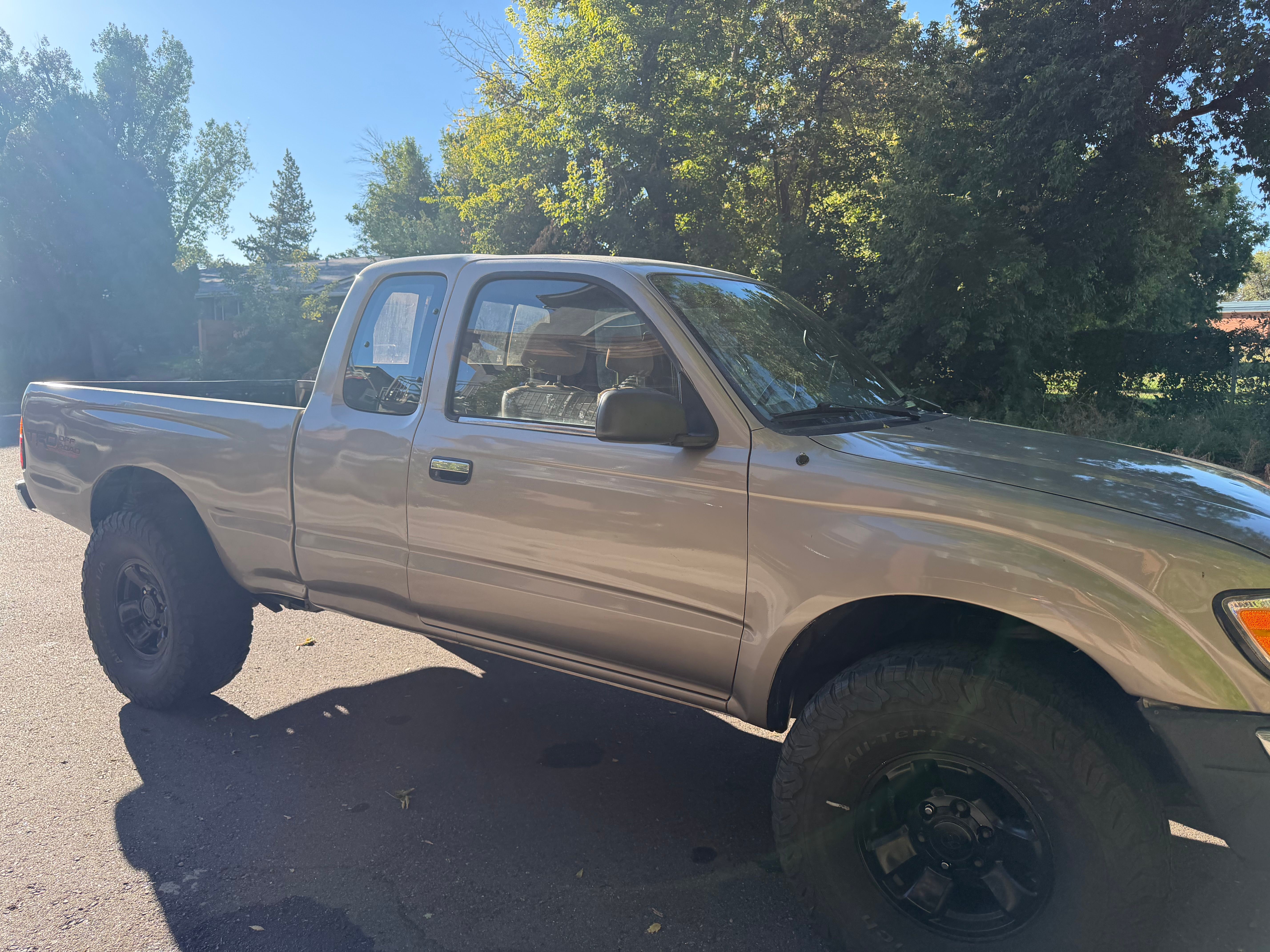 Used 1998 Toyota Tacoma 4x4 Xtracab V6 image 2