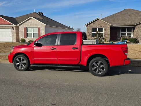 Used 2012 Nissan Titan SV w/ Sport Appearance Pkg image 2