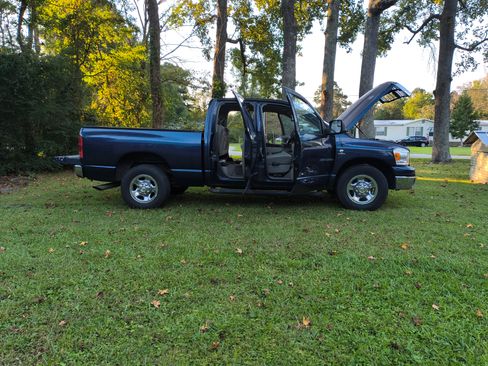 Used 2006 Dodge Ram 2500 Truck SLT w/ Trailer Tow Group image 10