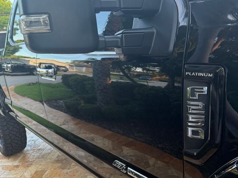 Used 2019 Ford F250 Platinum w/ Platinum Ultimate Package AWD/4WD image 23