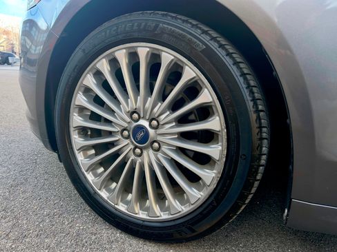 Used 2014 Ford Fusion Titanium image 15