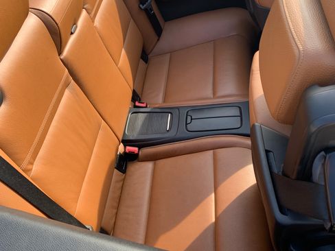 Used 2013 BMW 335i Convertible image 12