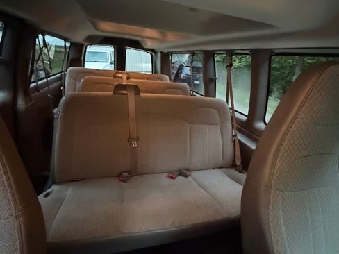Used 2020 Chevrolet Express 3500 LT w/ LT Preferred Equipment Group RWD image 14