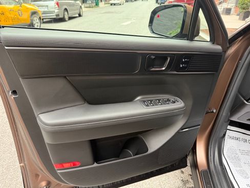 Used 2024 Hyundai Santa Fe Calligraphy image 21