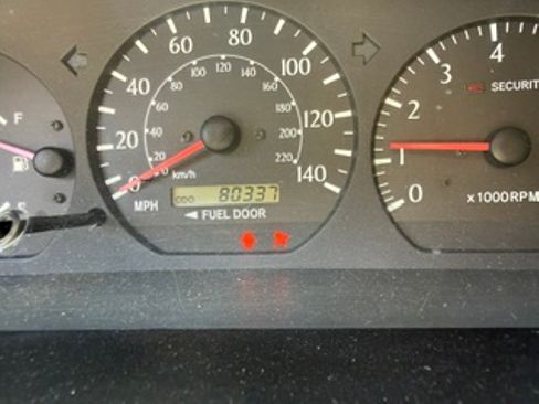 Used 2002 Toyota Solara SLE FWD image 5