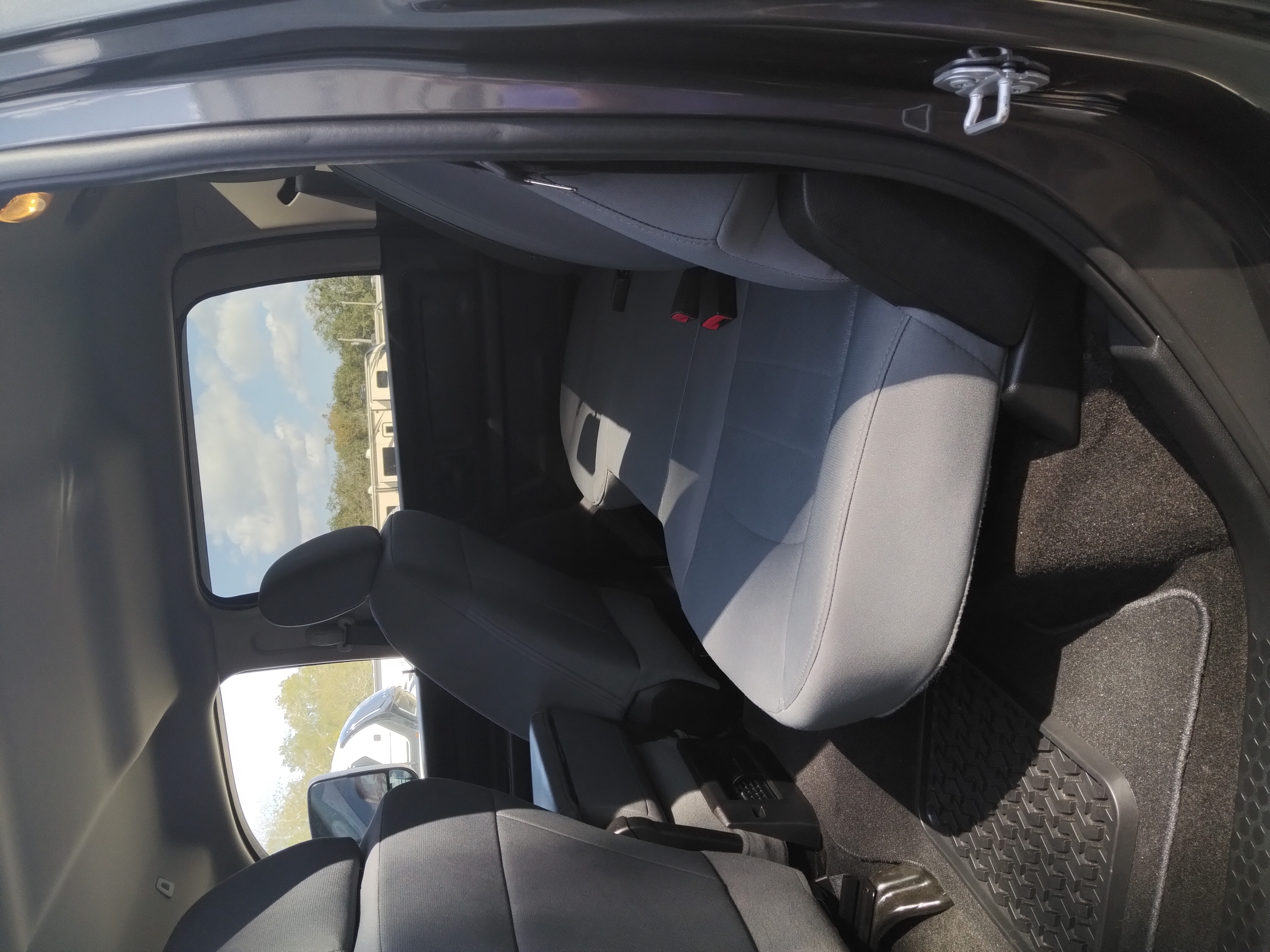 Used 2017 RAM 3500 Tradesman w/ Chrome Appearance Group AWD/4WD image 15