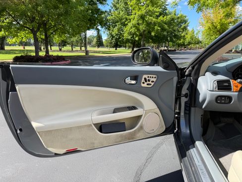 Used 2007 Jaguar XK Convertible image 13